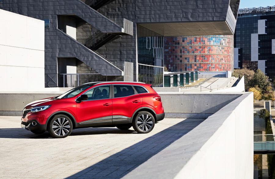  Renault Kadjar Bose 2015 года  (фото 3 из 27)